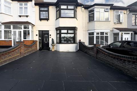 3 bedroom terraced house for sale, Barkingside IG6