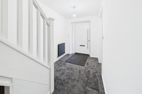 3 bedroom semi-detached house to rent, Manchester Road, Manchester M29