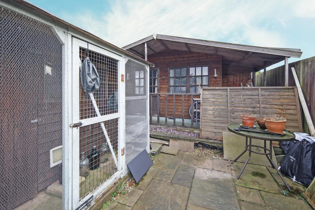 5 Lewis Rd summer house.jpg