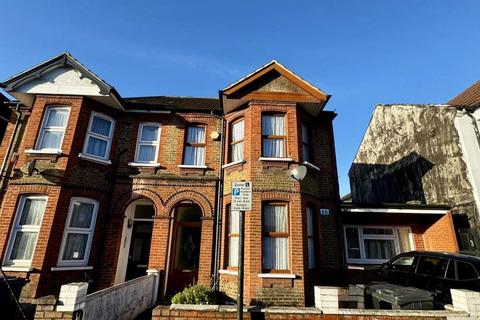 5 bedroom semi-detached house for sale, Lady Margaret Road,  Southall, UB1