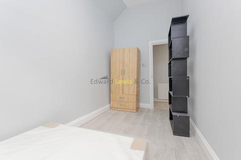 2 bedroom flat to rent, Rectory Road, London N16
