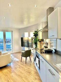 1 bedroom flat to rent, Angel Way, Romford, RM1