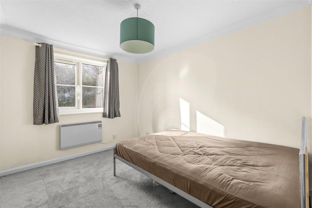 26 Ripley Close, HP13 5 LF-1.jpg