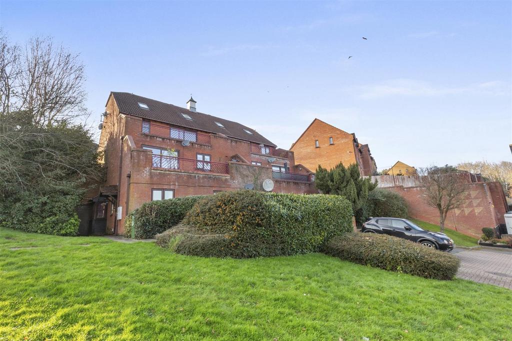 26 Ripley Close, HP13 5 LF-15.jpg
