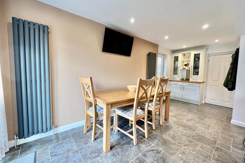 4 bedroom detached house for sale, Manor Road, Barrowby, Grantham, NG32
