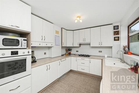 4 bedroom detached house for sale, Westmeade Close, Cheshunt, Waltham Cross