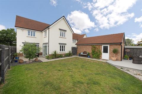 4 bedroom detached house for sale, Pindar Gardens, Ashfield Road, Elmswell