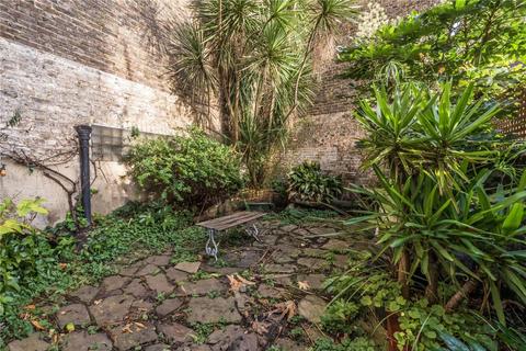 3 bedroom terraced house for sale, Campden Hill Road, London W8