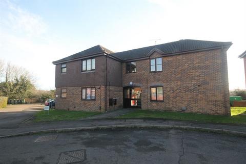 1 bedroom apartment to rent, TEAZLEWOOD PARK, LEATHERHEAD, KT22