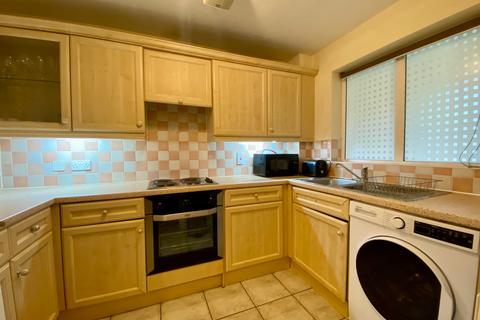 1 bedroom flat to rent, Woking