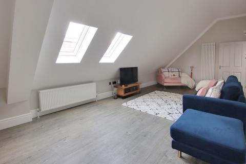 2 bedroom flat for sale, Princewood Court, Woodmere Avenue, Shirley