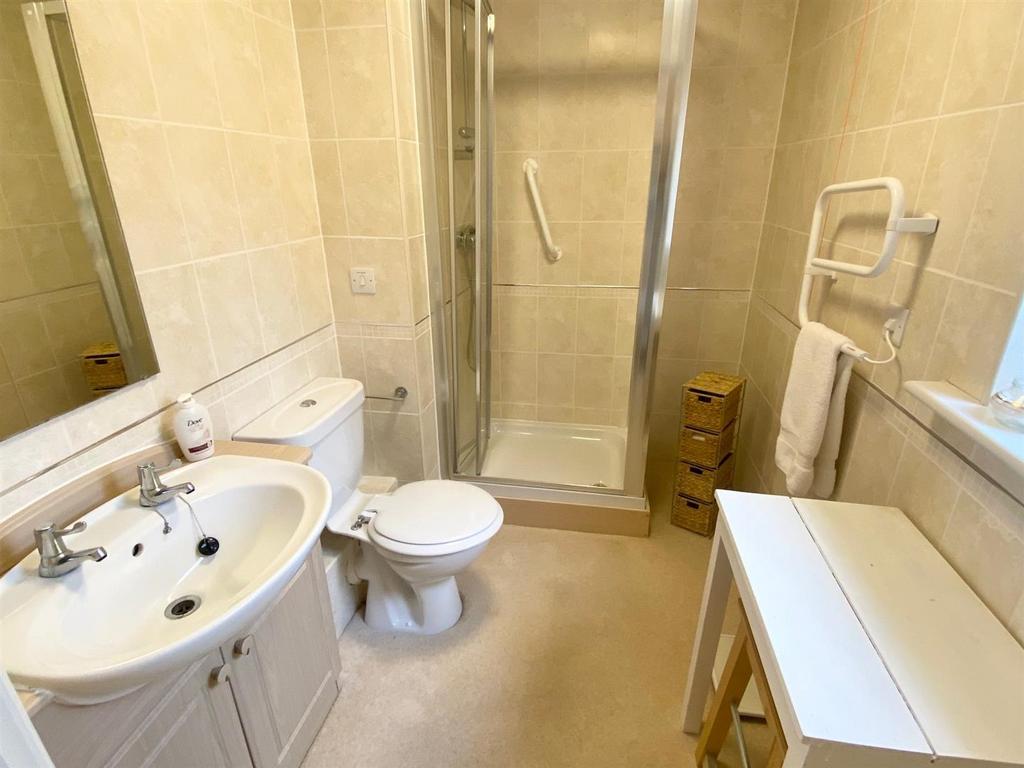 Ensuite.jpg