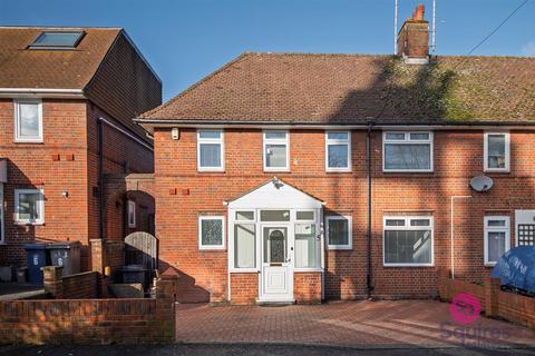 3 bedroom semi-detached house to rent, Pointalls Close, Finchley, London