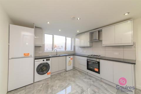 3 bedroom semi-detached house to rent, Pointalls Close, Finchley, London