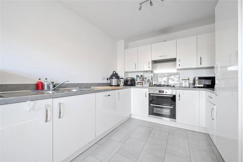 4 bedroom semi-detached house for sale, Chester Road, Bicester