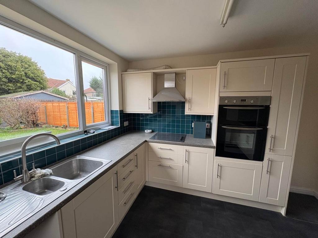Nutwell rd 19 kitche
