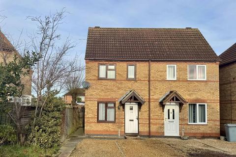 2 bedroom semi-detached house to rent, Primrose Close, Morton, Bourne