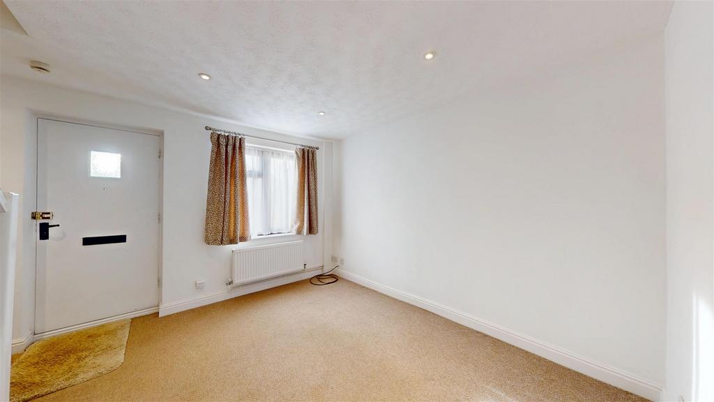 19-Primrose-Close-01172026 143041.jpg