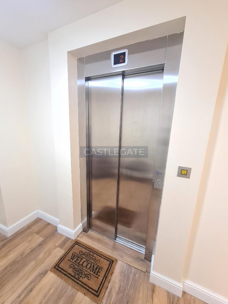 Westgate Apartments, Room 4, Temple Close, Hudders