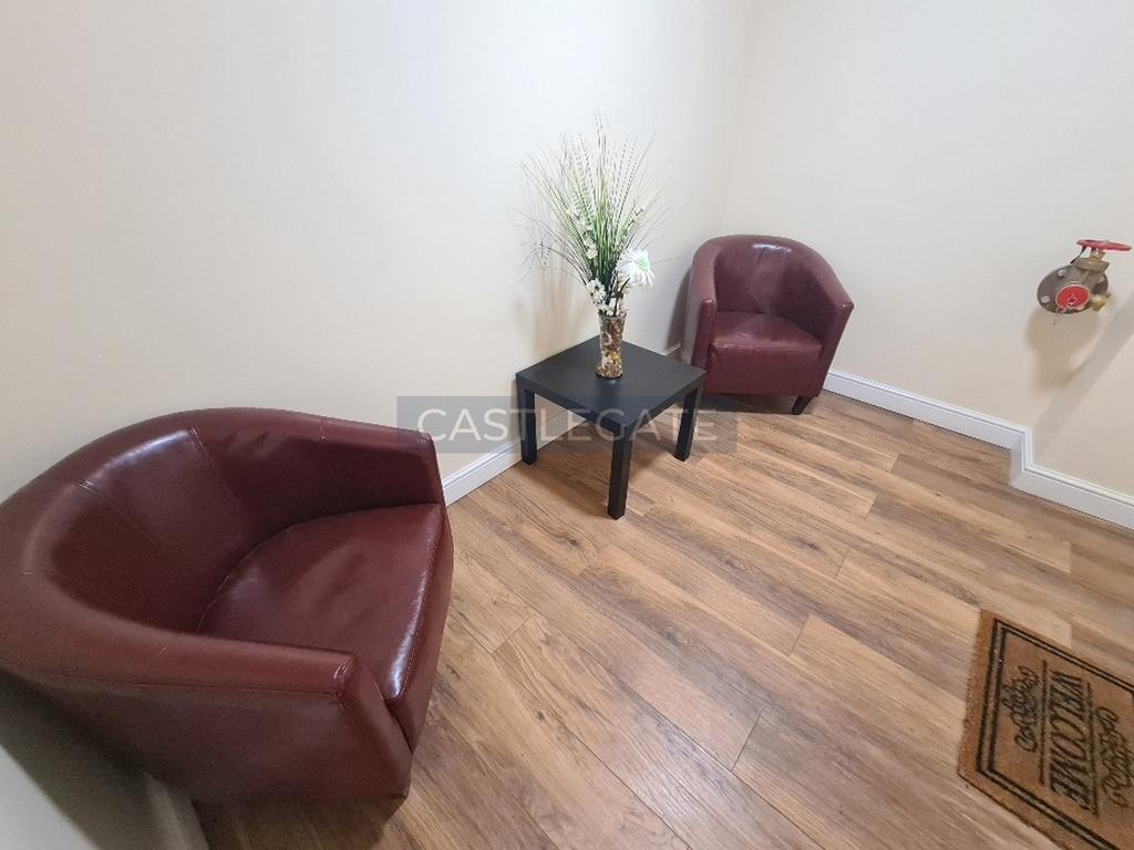 Westgate Apartments, Room 4, Temple Close, Hudders