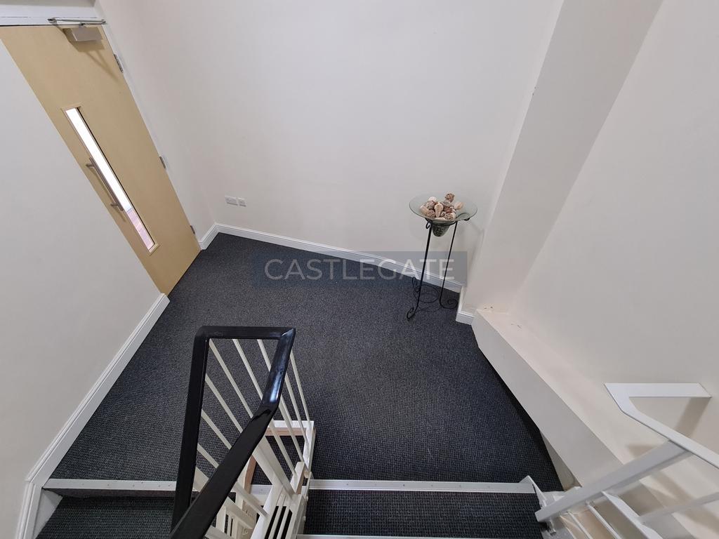 Westgate Apartments, Room 4, Temple Close, Hudders