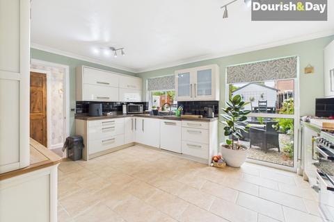 3 bedroom end of terrace house for sale, Newton Road, Stafford ST16
