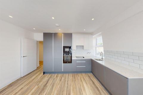 undefined, High Road, South Woodford, E18
