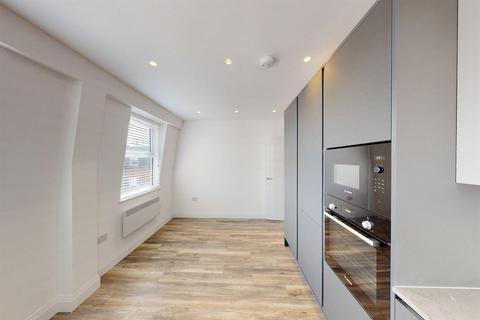 undefined, High Road, South Woodford, E18