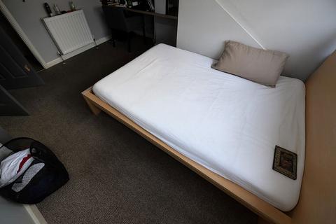4 bedroom house to rent, 78 Royal Park Road
