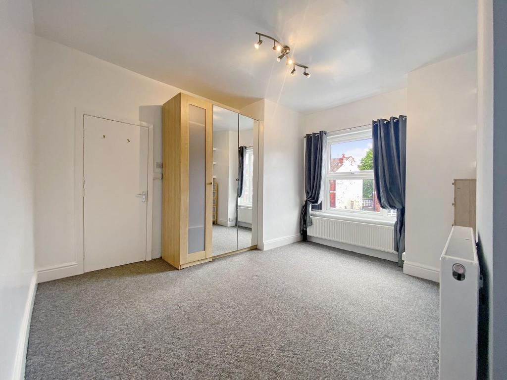 Bedroom 1 Aspect 2