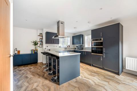 4 bedroom detached house for sale, Monks Brook Road, Curbridge