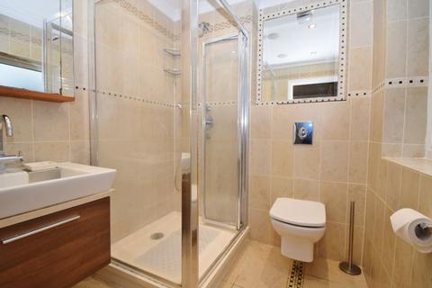 2 bedroom flat to rent, Churchill Court, Nugents Park, Hatch End HA5