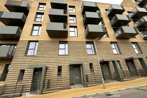 2 bedroom apartment to rent, Perryfield Way, London NW9