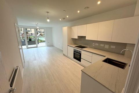 2 bedroom apartment to rent, Perryfield Way, London NW9