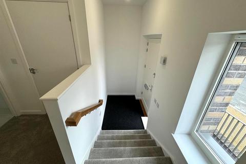 2 bedroom apartment to rent, Perryfield Way, London NW9