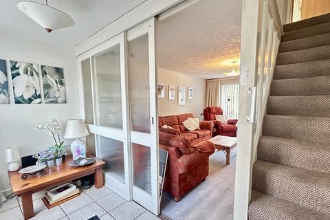 3 bedroom semi-detached house for sale, Sunningdale Drive, Bromborough, Wirral, Merseyside, CH63