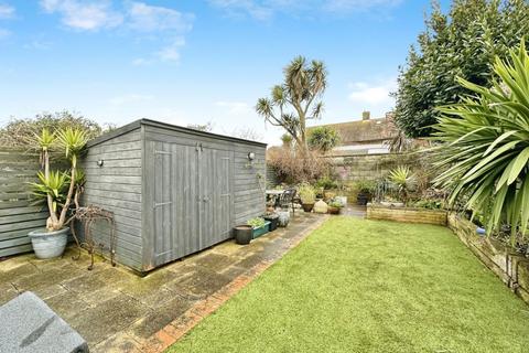 3 bedroom house to rent, Seaview Avenue, Peacehaven