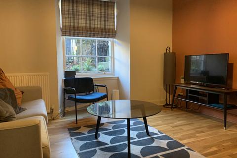 1 bedroom flat to rent, 1, Cumberland Street North West Lane, Edinburgh, EH3 6RF