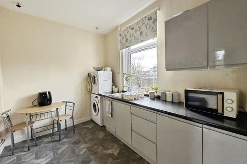 2 bedroom terraced house for sale, Rayners Avenue, Hightown, Liversedge, WF15