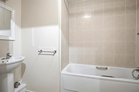 1 bedroom apartment for sale, Horse Chestnut Close, Chesterfield