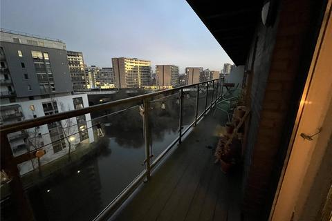 2 bedroom apartment to rent, Lowry Wharf, Derwent Street, Salford, M5
