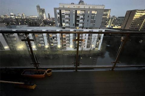 2 bedroom apartment to rent, Lowry Wharf, Derwent Street, Salford, M5