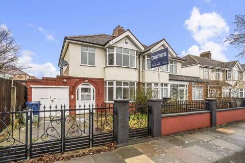 undefined, Knowsley Avenue, Southall UB1