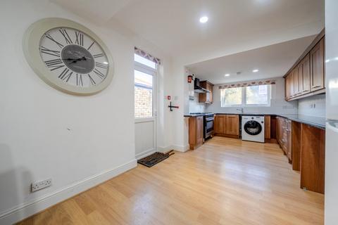 undefined, Abernethy Road, London
