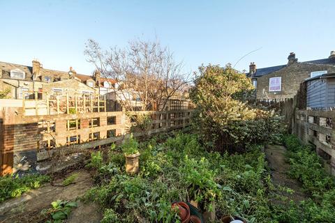 undefined, Abernethy Road, London