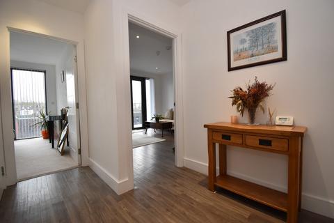 1 bedroom flat to rent, Paxton House, 401 Larkshall Road, Highams Park, London. E4 9EF
