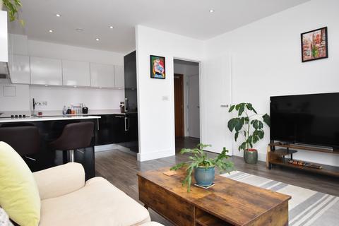 1 bedroom flat to rent, Paxton House, 401 Larkshall Road, Highams Park, London. E4 9EF