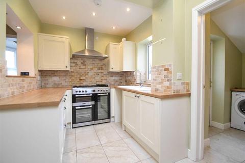 4 bedroom end of terrace house for sale, Underdale Road, Shrewsbury