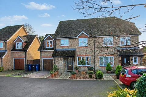 4 bedroom semi-detached house for sale, Green Croft, Badshot Lea, Farnham, Surrey, GU9