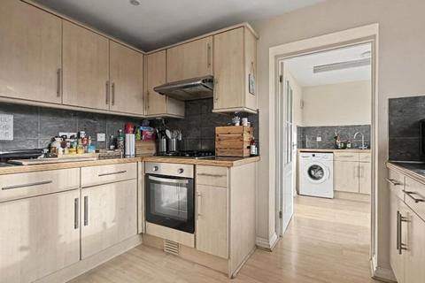 4 bedroom semi-detached house for sale, Green Croft, Badshot Lea, Farnham, Surrey, GU9